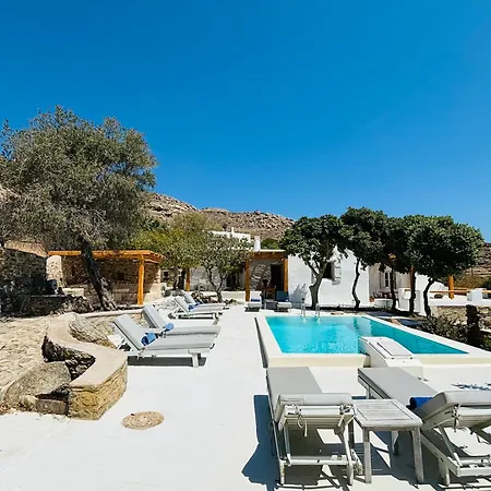 Stone Built Ferretti * Plintri